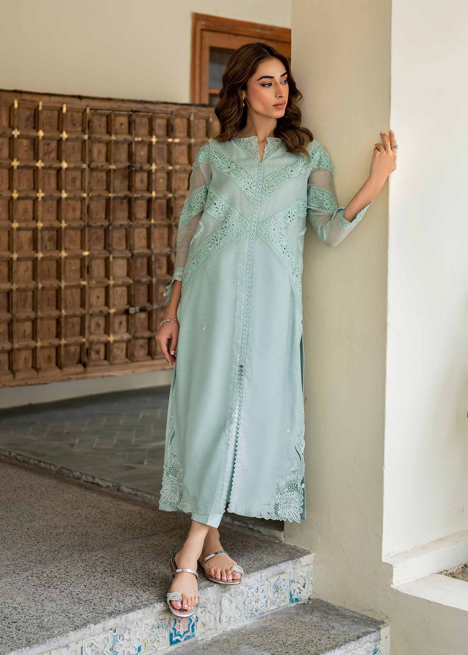 31.jpg SAGE GREEN - Image 1