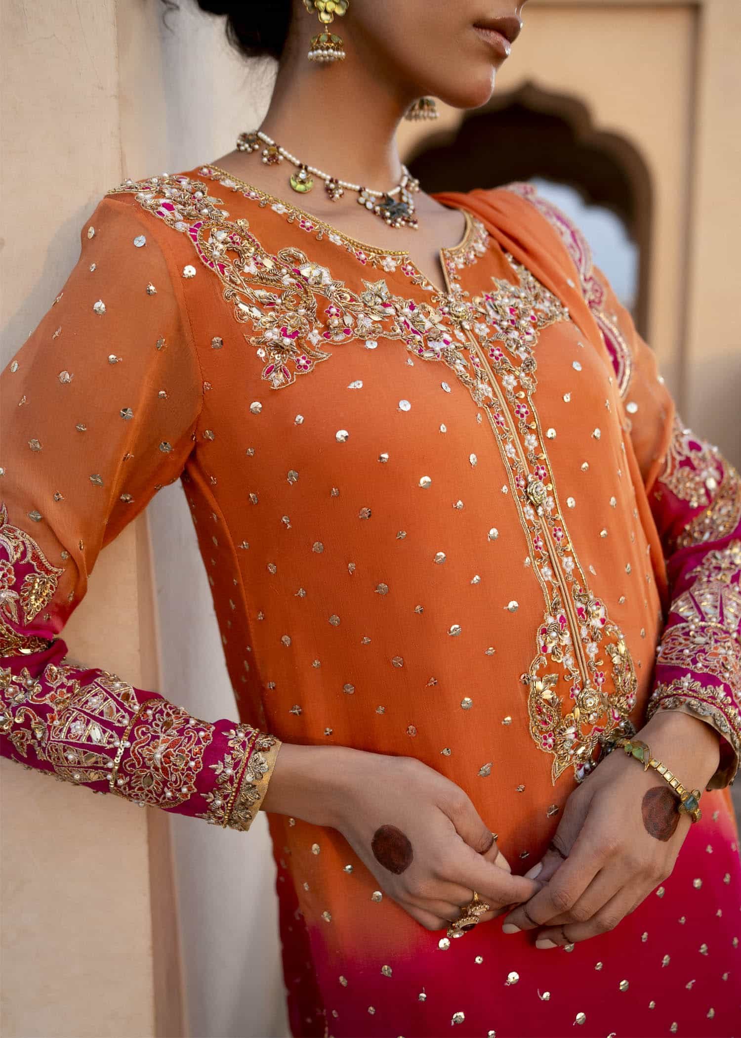 9_7b4d9e45-8e6f-47d6-8b6e-a5b955ce037b.jpg NARGIS - Image 1
