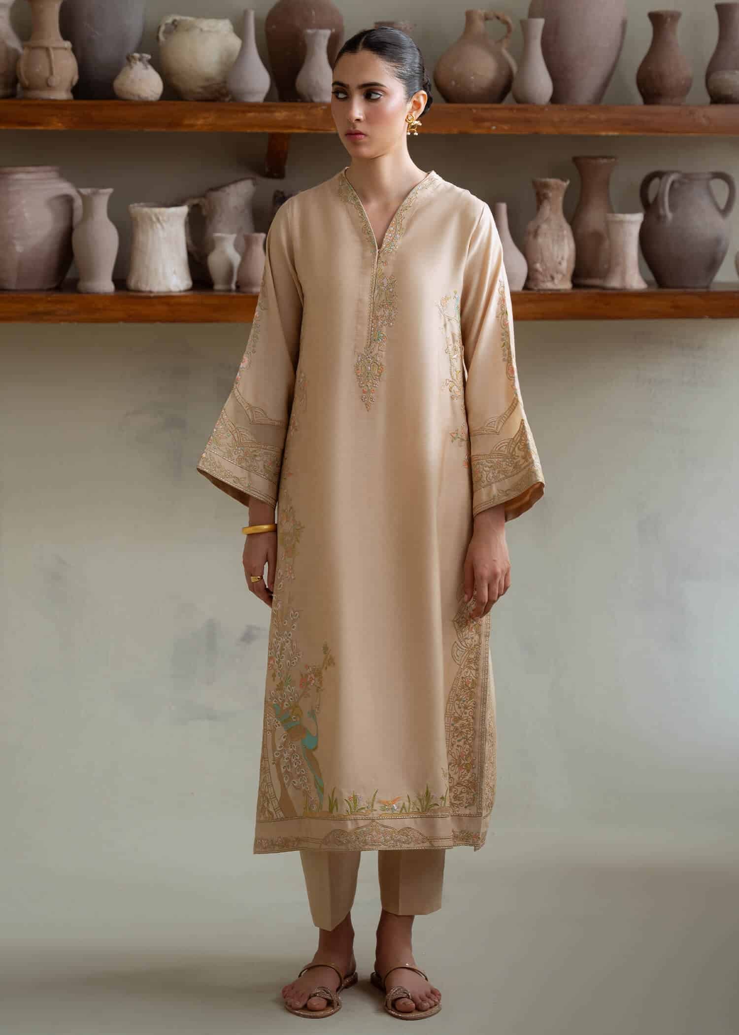 AIZ02643.jpg BRUNETTE BEIGE - Image 1